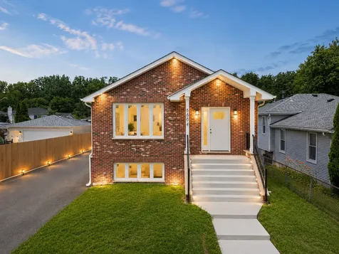 6604 Chester Avenue Hodgkins IL 60525