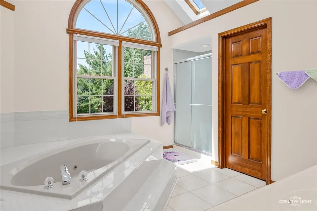 2542 Whiteway Court Aurora IL 60504