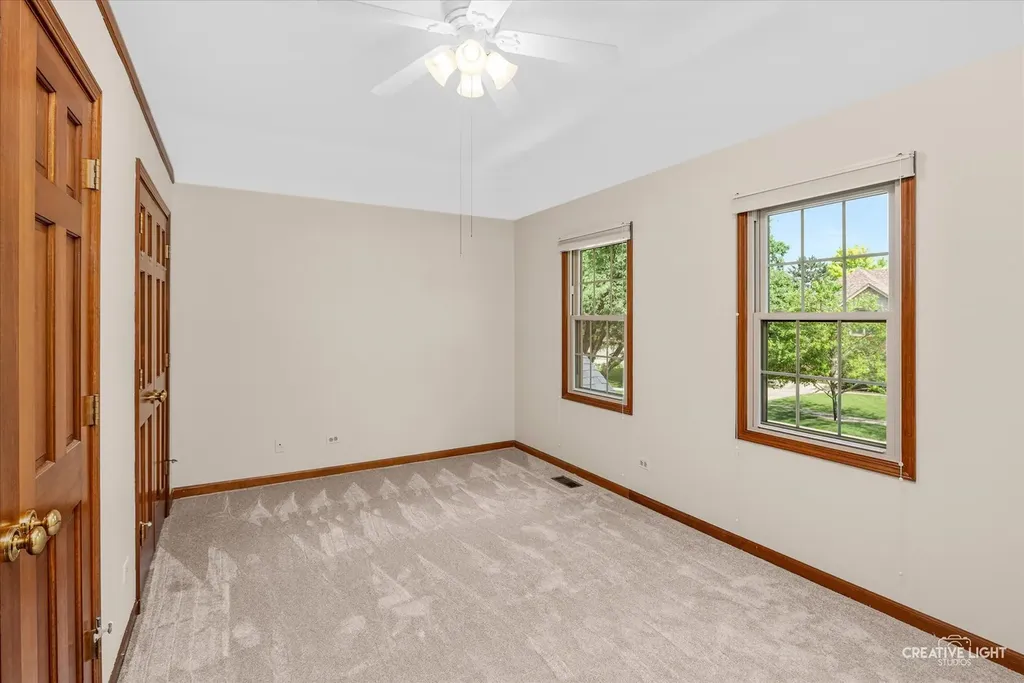 2542 Whiteway Court Aurora IL 60504