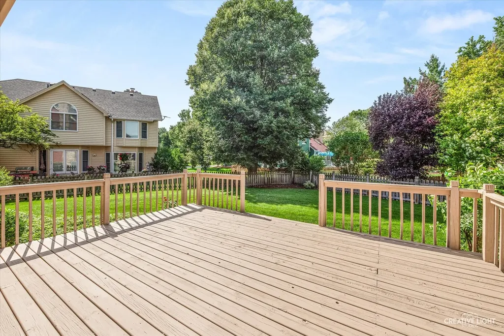 2542 Whiteway Court Aurora IL 60504