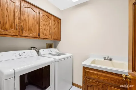 2542 Whiteway Court Aurora IL 60504