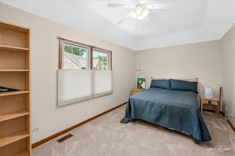 2542 Whiteway Court Aurora IL 60504
