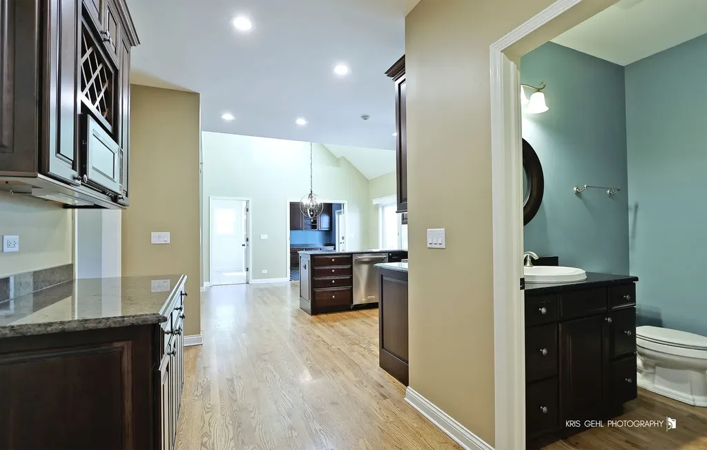 2935 Oxford Court Aurora IL 60502