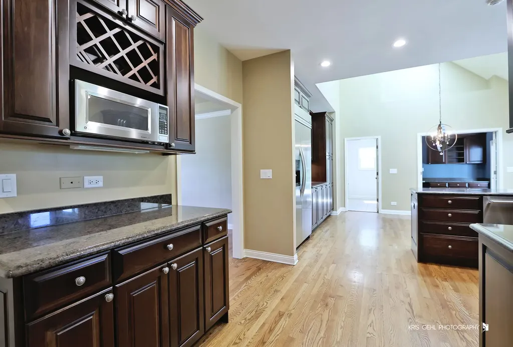 2935 Oxford Court Aurora IL 60502