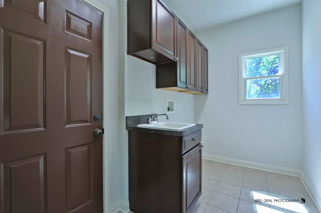 2935 Oxford Court Aurora IL 60502