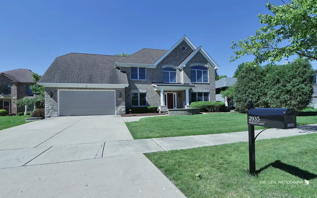 2935 Oxford Court Aurora IL 60502