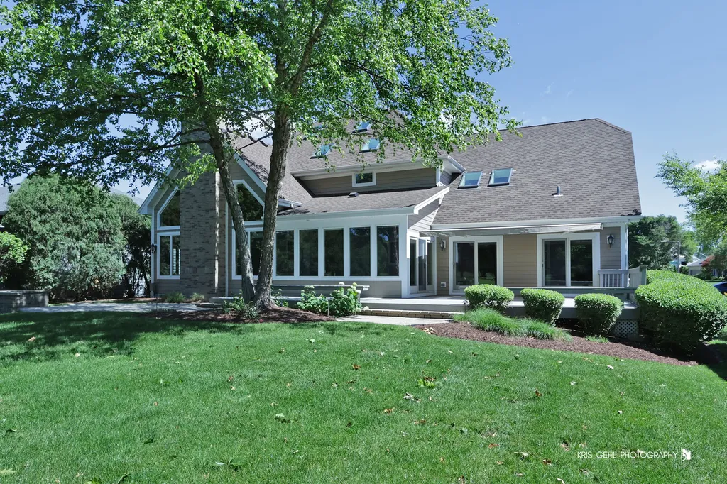 2935 Oxford Court Aurora IL 60502