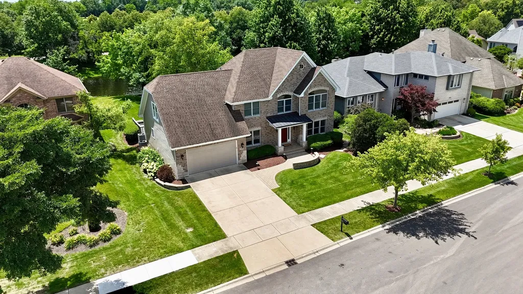 2935 Oxford Court Aurora IL 60502