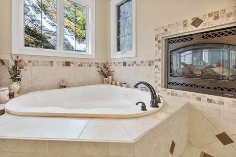 4220 Northgate Drive Spring Grove IL 60081