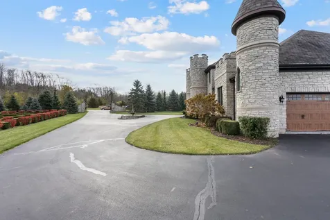 4220 Northgate Drive Spring Grove IL 60081