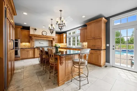1690 Tallgrass Lane Lake Forest IL 60045
