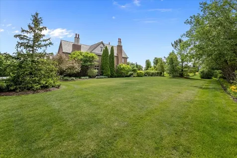 1690 Tallgrass Lane Lake Forest IL 60045