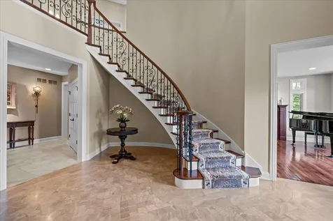 1690 Tallgrass Lane Lake Forest IL 60045