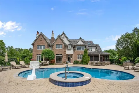 1690 Tallgrass Lane Lake Forest IL 60045