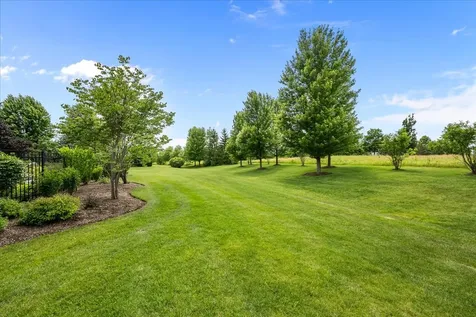 1690 Tallgrass Lane Lake Forest IL 60045