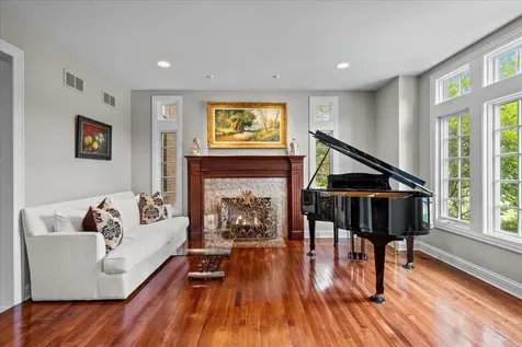 1690 Tallgrass Lane Lake Forest IL 60045