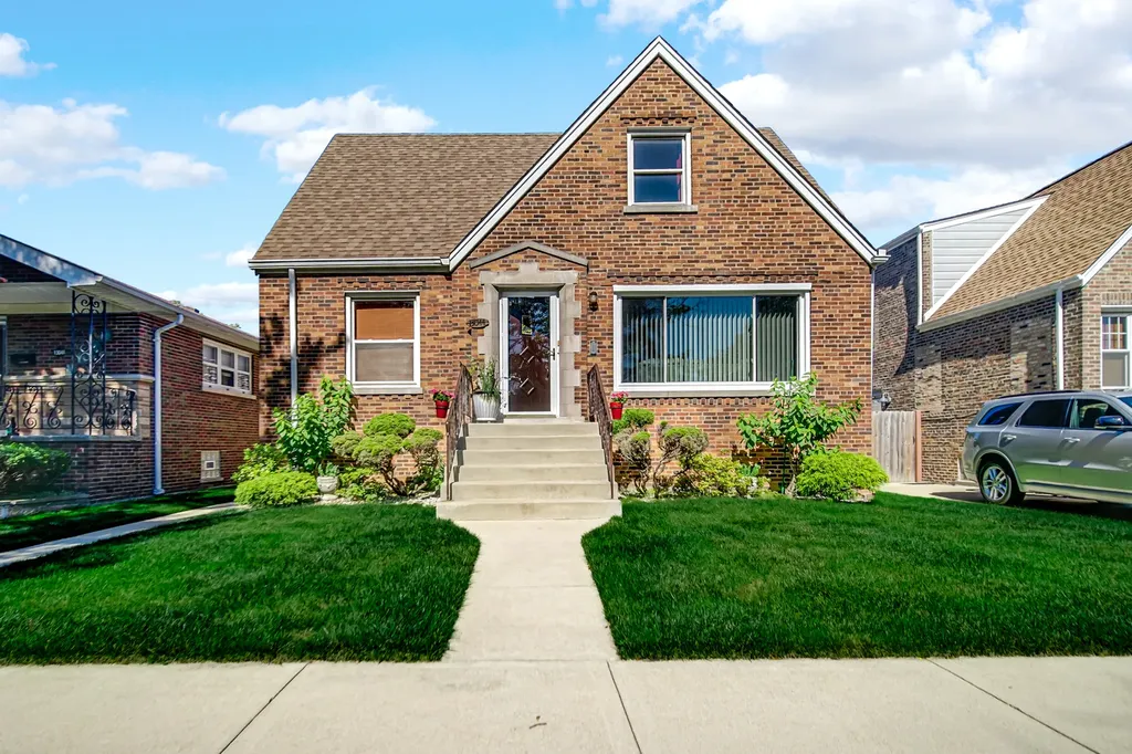 13044 South Muskegon Avenue Chicago IL 60633