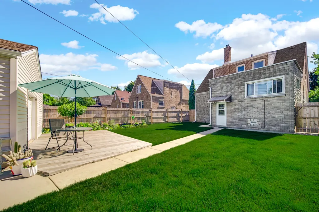 13044 South Muskegon Avenue Chicago IL 60633