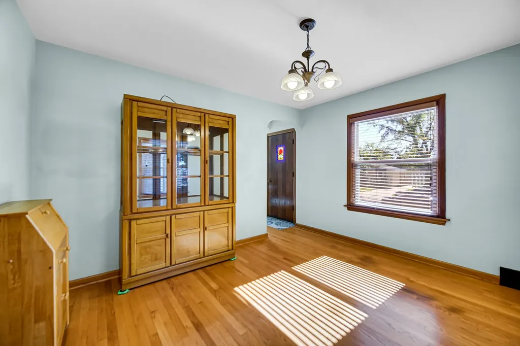 13044 South Muskegon Avenue Chicago IL 60633