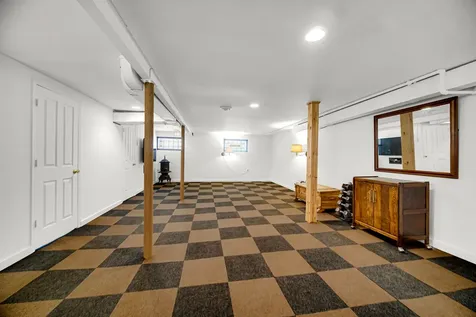 13044 South Muskegon Avenue Chicago IL 60633