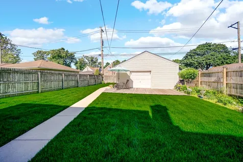 13044 South Muskegon Avenue Chicago IL 60633
