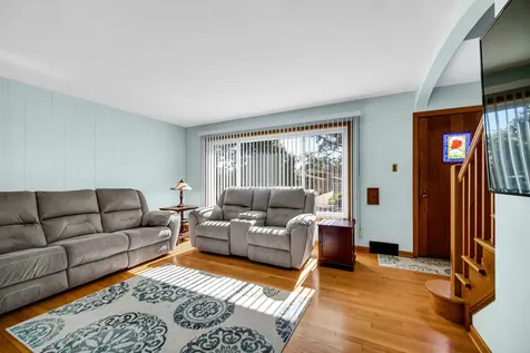 13044 South Muskegon Avenue Chicago IL 60633