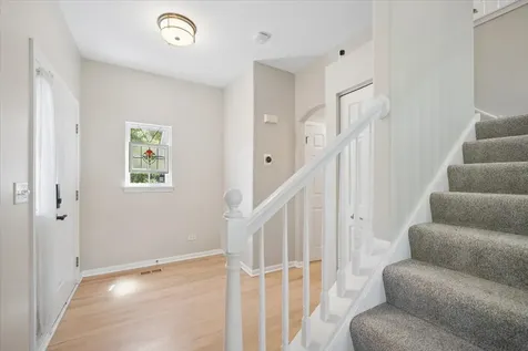 294 Larsdotter Lane Geneva IL 60134