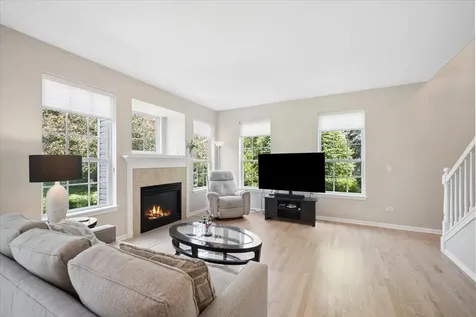 294 Larsdotter Lane Geneva IL 60134