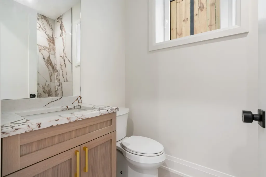 1442 West Fletcher Street Chicago IL 60657