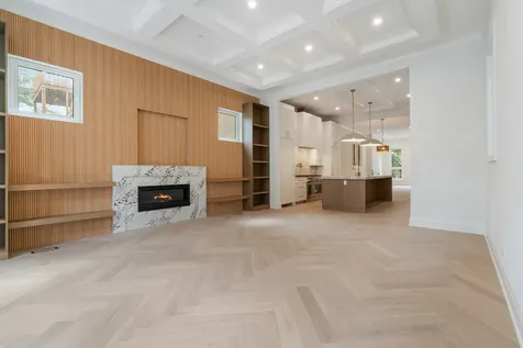 1442 West Fletcher Street Chicago IL 60657