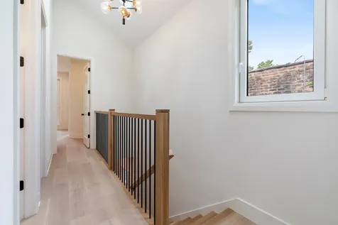 1442 West Fletcher Street Chicago IL 60657