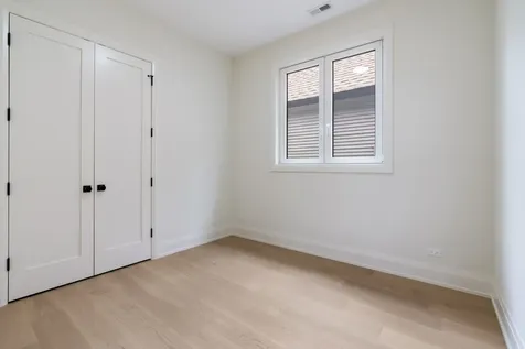 1442 West Fletcher Street Chicago IL 60657