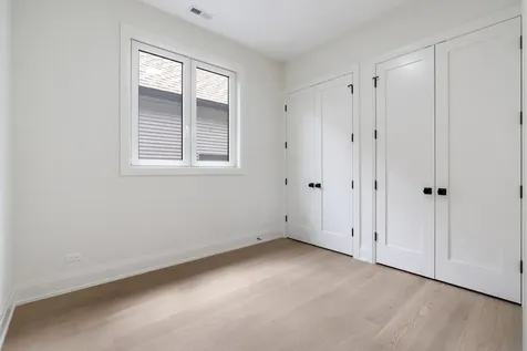 1442 West Fletcher Street Chicago IL 60657