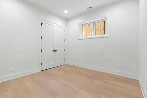 1442 West Fletcher Street Chicago IL 60657