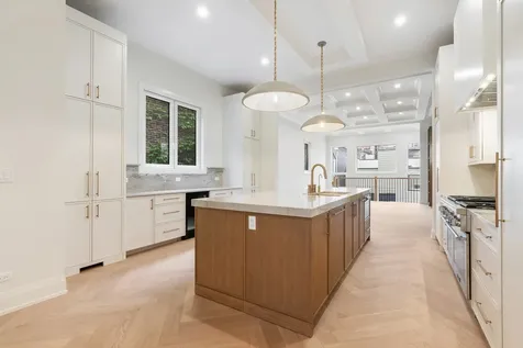 1442 West Fletcher Street Chicago IL 60657