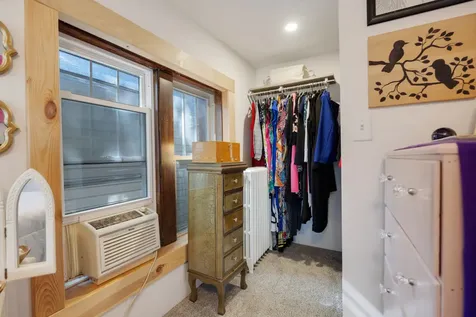 1078 Greenview Avenue Des Plaines IL 60016