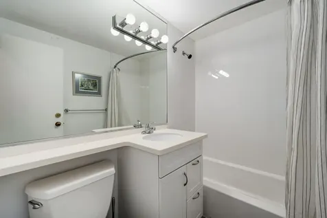 235 West Eugenie Street Chicago IL 60614
