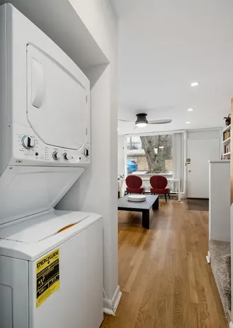 235 West Eugenie Street Chicago IL 60614