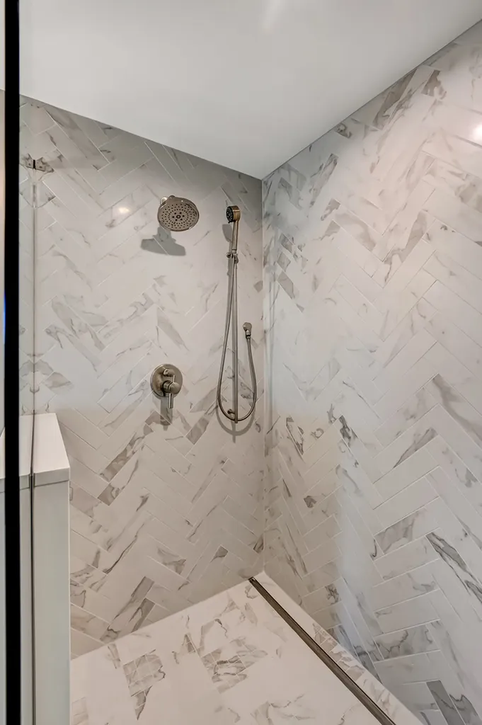 139 Harding Court Glen Ellyn IL 60137