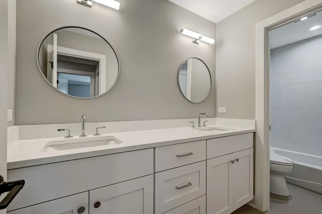 139 Harding Court Glen Ellyn IL 60137