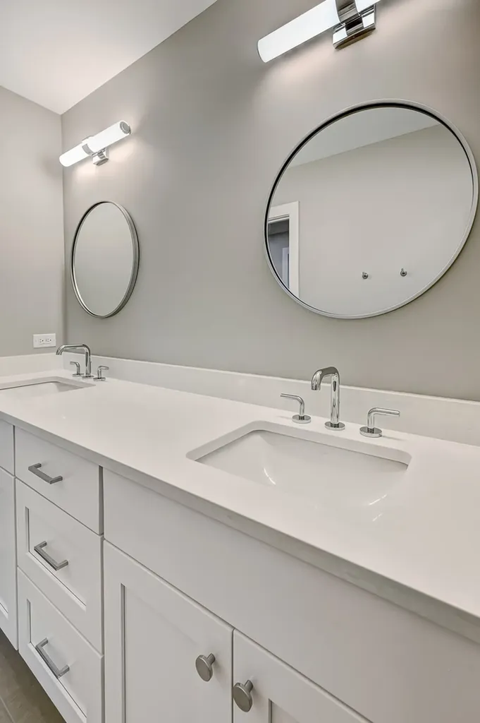 139 Harding Court Glen Ellyn IL 60137