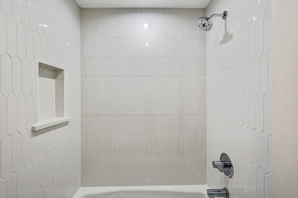 139 Harding Court Glen Ellyn IL 60137