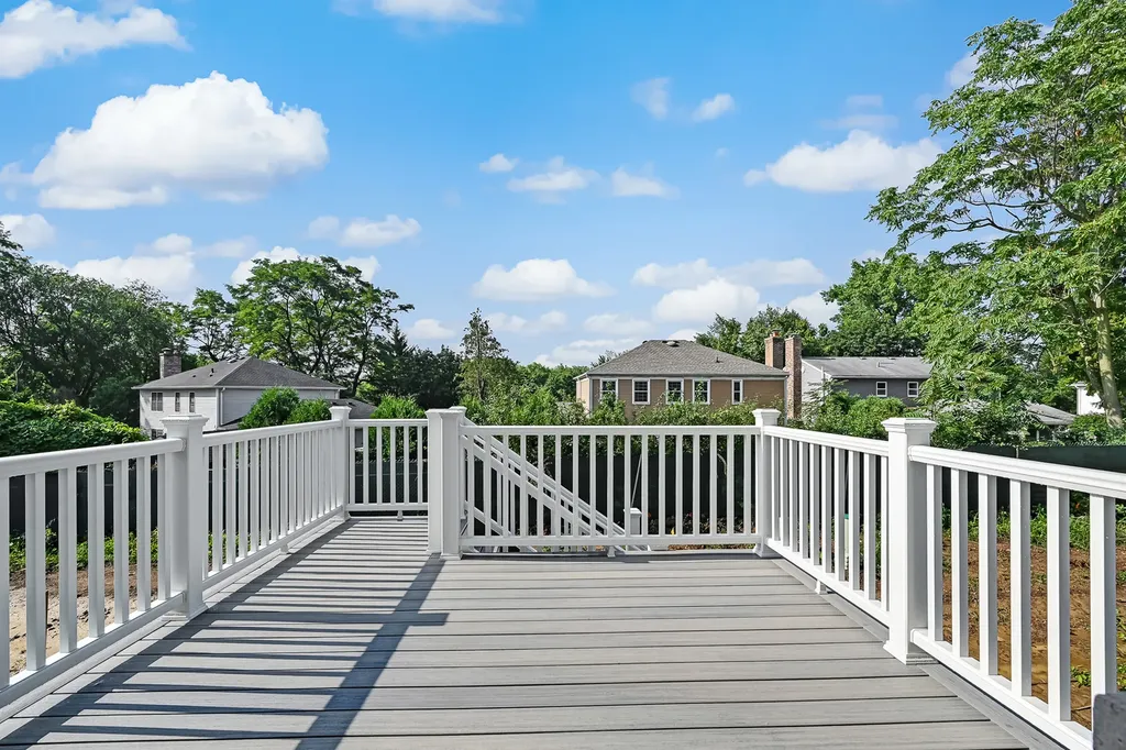 139 Harding Court Glen Ellyn IL 60137