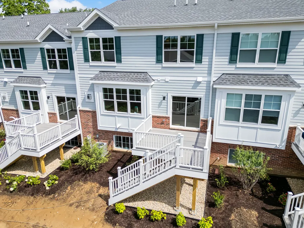 139 Harding Court Glen Ellyn IL 60137