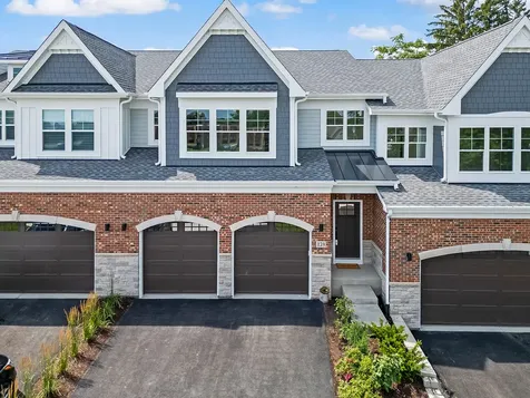 139 Harding Court Glen Ellyn IL 60137