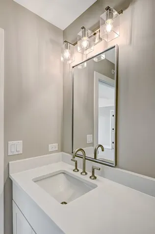 139 Harding Court Glen Ellyn IL 60137