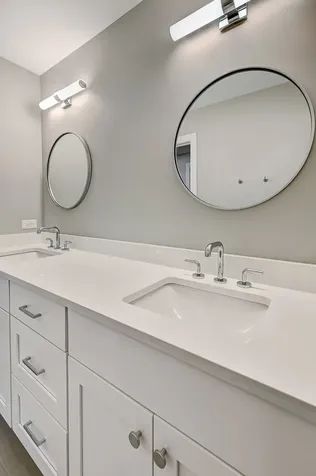 139 Harding Court Glen Ellyn IL 60137