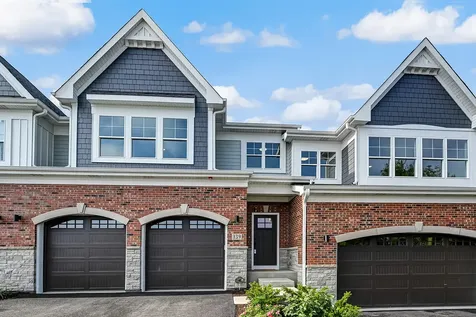 139 Harding Court Glen Ellyn IL 60137