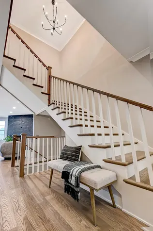 139 Harding Court Glen Ellyn IL 60137
