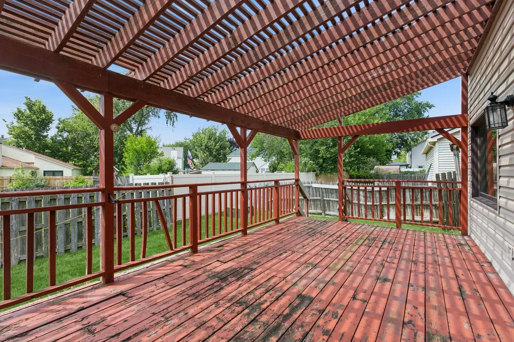 213 Campbell Drive Bolingbrook IL 60440